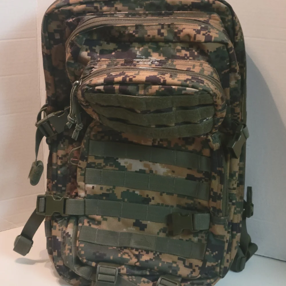 RED ROCK BACKPACK - Picture 10 of 14